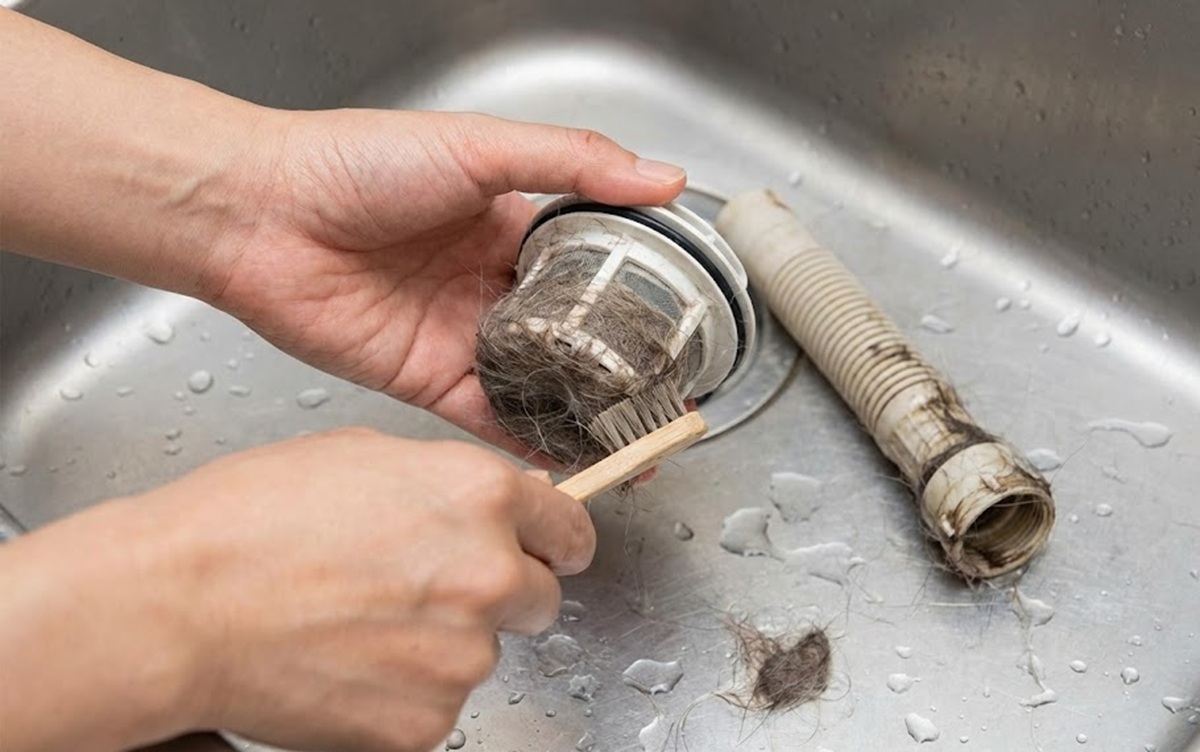 洗濯機の猫の毛詰まりを防ぐ排水フィルターとホースの掃除